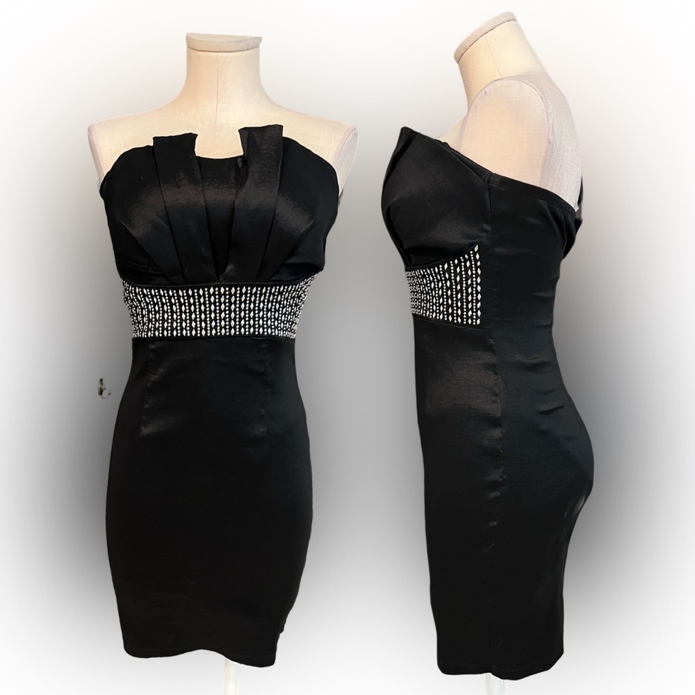 LA SCALA black cocktail dress with waist embellished waist